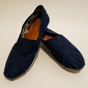 Navy Toms